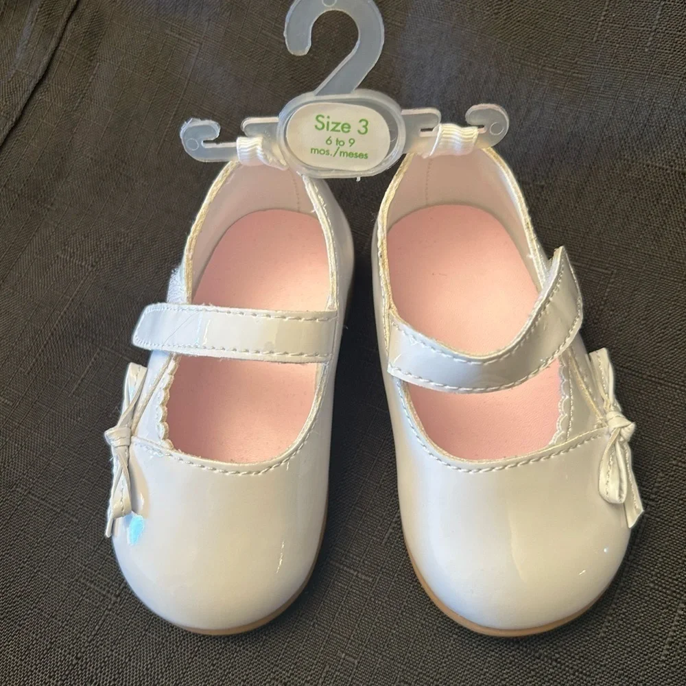 Trim foot Co. white toddler‎ shoes Sz-3 (6-9months) New with tags.  H